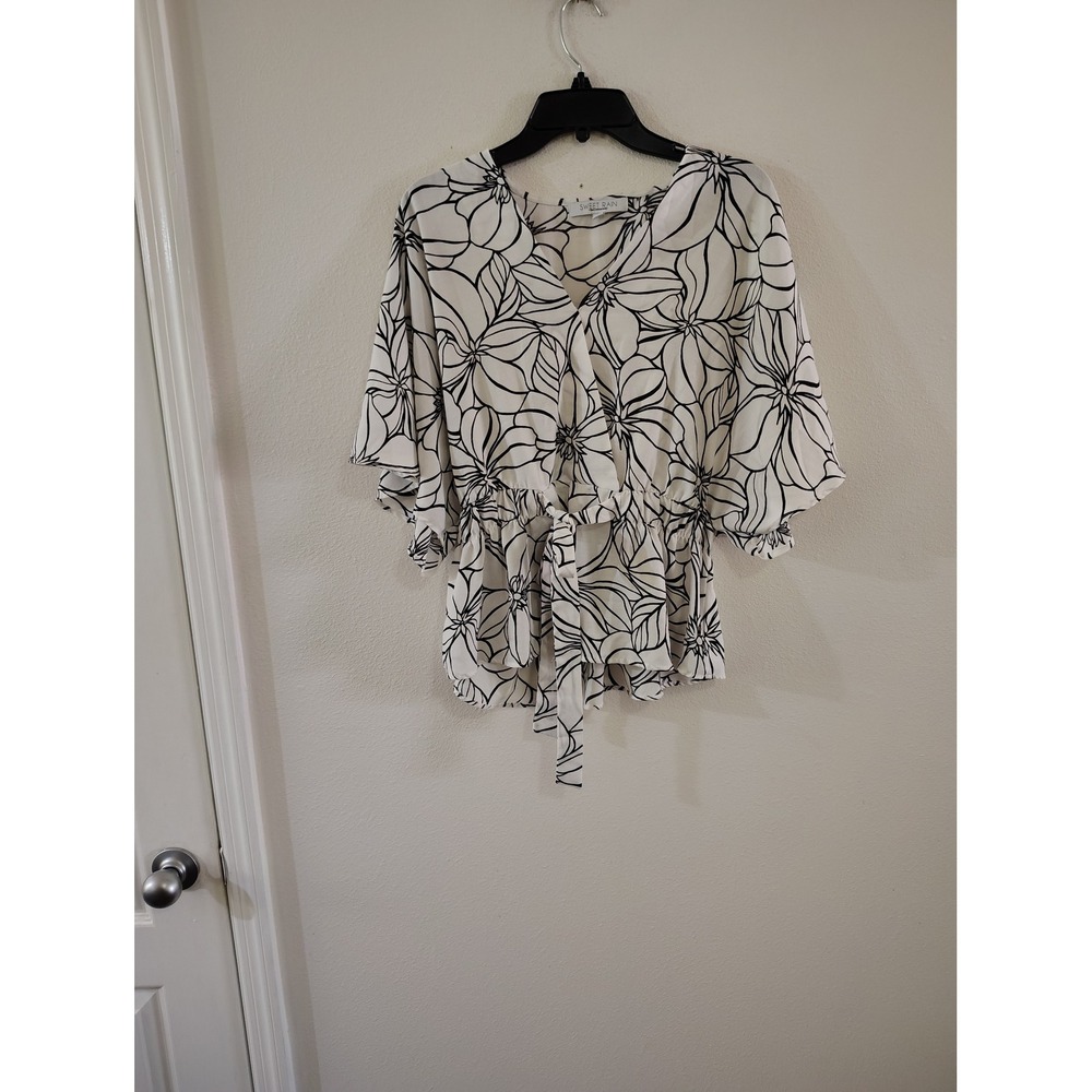 Sweet Rain Floral Wrap Peplum Blouse Black White Short Sleeve V-Neck Large